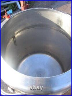 1 USED STAINLESS STEEL TANK VESSEL, INSULATED 350 litres