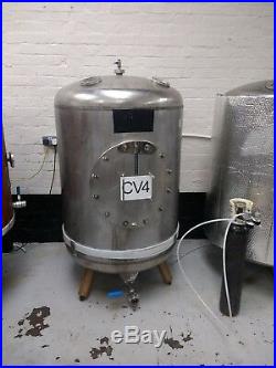 Brewery beer fermenter/conditioning tank 800L stainless steel