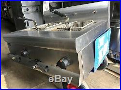 Lincat DF7/N Silverlink 600 Twin Tank Gas Fryer Table Top Natural Gas Fryer