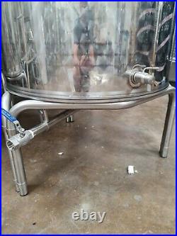 Stainless Steel tank 1000L with'floating' type, variable capacity lid